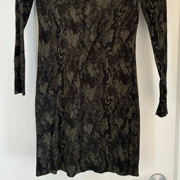 Old Navy Sweater Dress Snake Python Print Long Sleeve XS - Picture 5 of 5